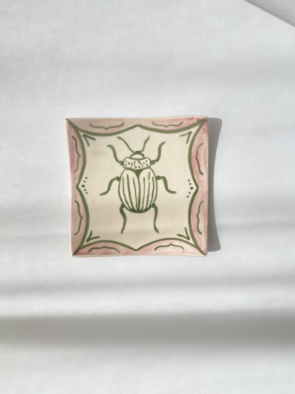 სამკაულის თეფში "Beetle" - "Pilani Ceramics"
