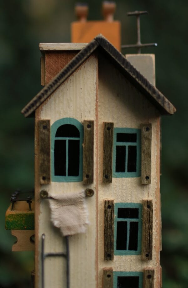 დეკორატიული ხის სახლი, გასაღებების საკიდი - "Bamo • ბამო"