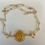 ყელსაბამი, მზე - "საჩუქარი"