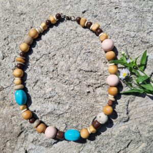 ხის ყელსაბამი - "Bazaar Echoes"