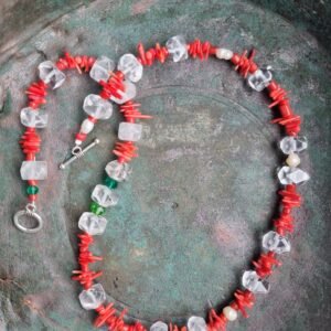 ყელსაბამი, წითელი ხალიჩა - "Bazaar Echoes"