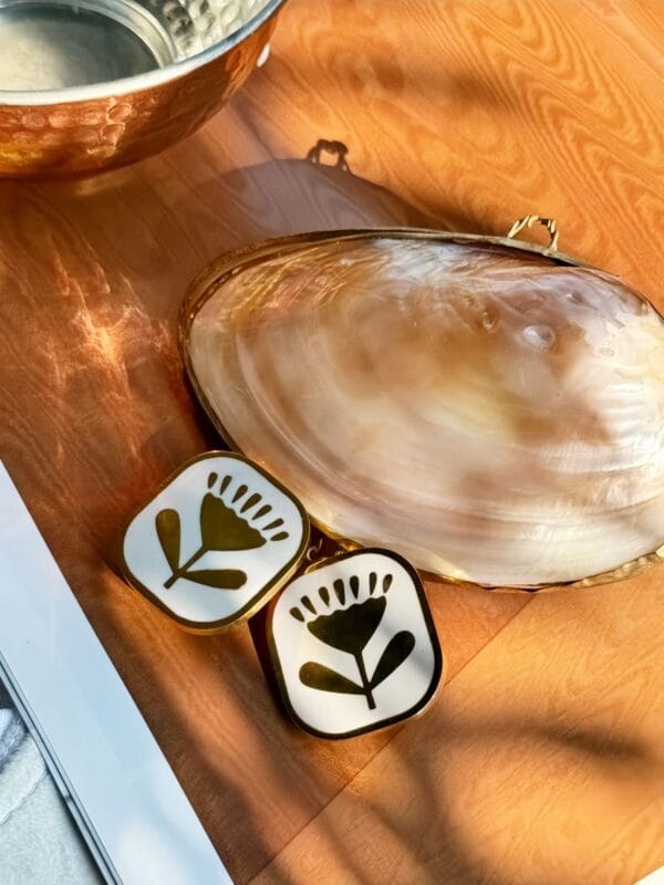 მოოქროვილი საყურე - "Lessismore"