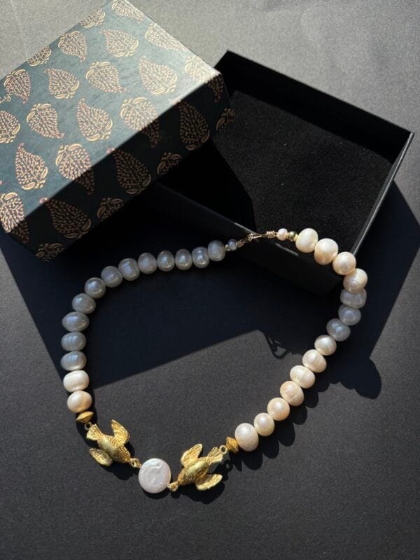 მარგალიტის ყელსაბამი - "საჩუქარი"