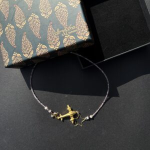 ყელსაბამი, თვითმფრინავი - "საჩუქარი"