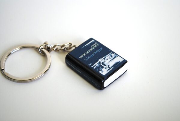 საკიდი, "სამოსელი პირველი" - "COMFORTABLE"