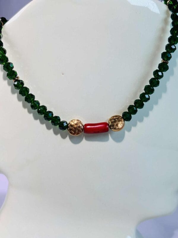 ყელსაბამი ავსტრიული კრისტალებით - "BiserNati • ბისერნათი"