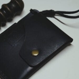 ტყავის საფულე, შავი - "SOI • სოი"