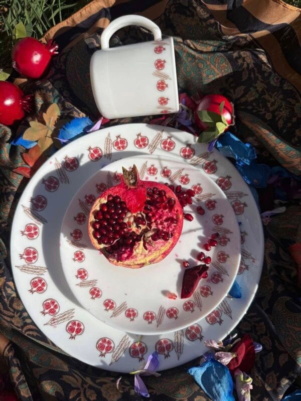 თეფში ბროწეულებით, პატარა - "ნეგო • NEGO"