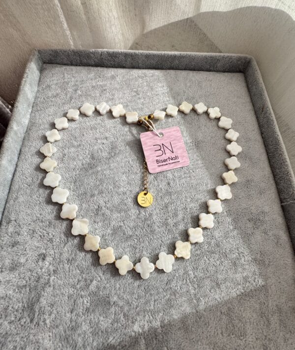 სადაფის ყელსაბამი, თეთრი - "BiserNati • ბისერნათი"