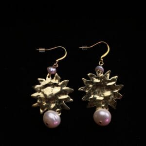 საყურე - "საჩუქარი"