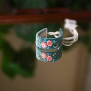 ხელით ნაქარგი სამაჯური - "ketevan karchava • ქეთევან ქარჩავა"