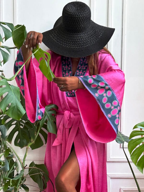 კიმონო გიორგი III-ის გვირგვინის ორნამენტით - "13 ვარ • I'm 13"