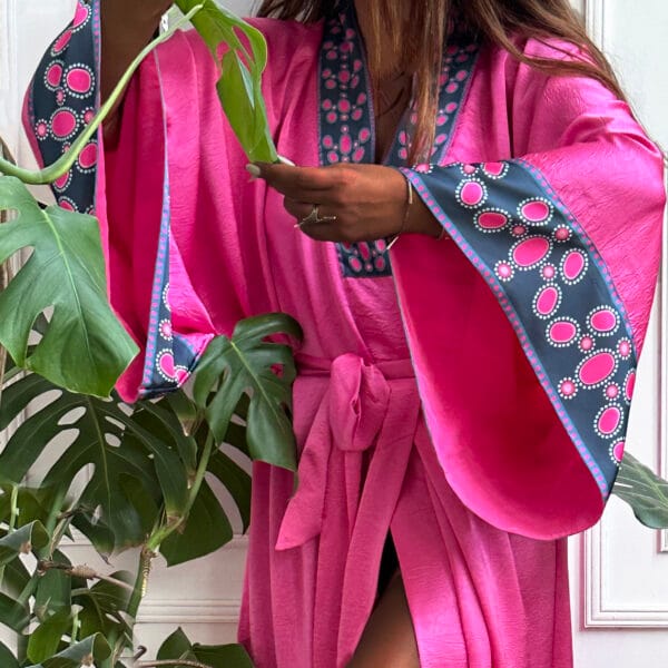 კიმონო გიორგი III-ის გვირგვინის ორნამენტით - "13 ვარ • I'm 13"