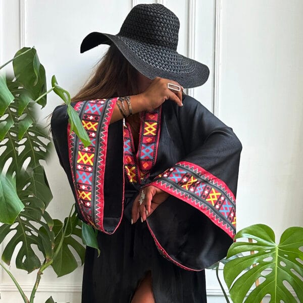 კიმონო ხევსურული პერანგის ორნამენტით - "13 ვარ • I'm 13"