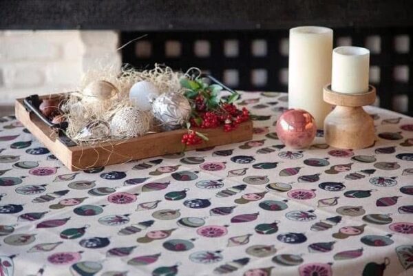 სუფრა, "ნაძვის ხის სათამაშოები" - "ბამბა • Bamba"