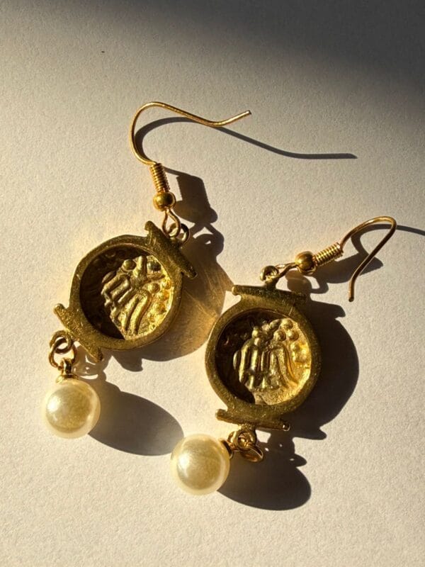 საყურე, ალ.მაკედონელის მონეტა - "ლეგენდა • Legenda"