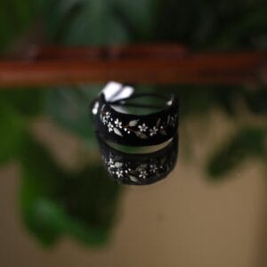 ხელით ნაქარგი სამაჯური - "ketevan karchava • ქეთევან ქარჩავა"