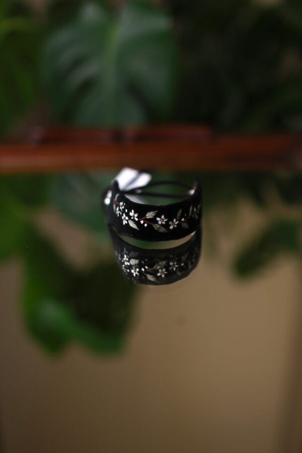 ხელით ნაქარგი სამაჯური - "ketevan karchava • ქეთევან ქარჩავა"