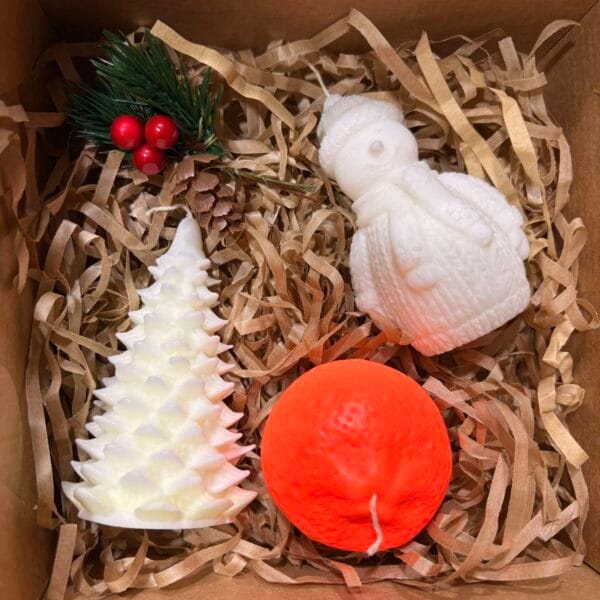 სანთლების საახალწლო ნაკრები - "მოლდი"