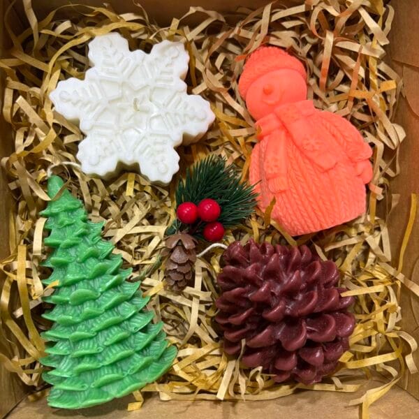 სანთლების საახალწლო ნაკრები - "მოლდი"