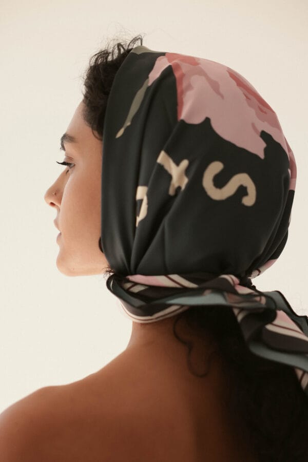 შარფი, "Petals hold the story" - "Ketevanne's • ქეთევანეს"