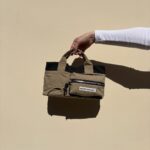 ჩანთა, haku - "A giant pocket"