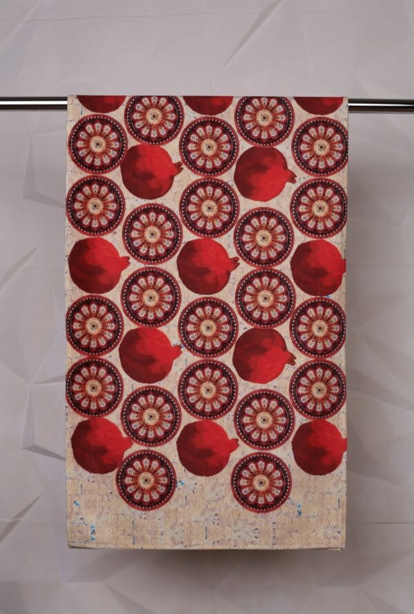 რანერი ბროწეულებით - "Tamari's Scarves • თამარის შარფები"