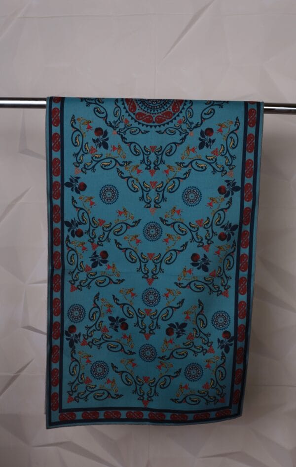 რანერი - "Tamari's Scarves • თამარის შარფები"