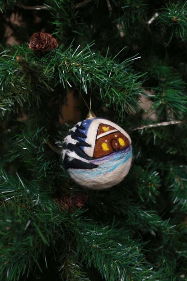 ნაძვის ხის სათამაშო - "Sofi's Felt Art"