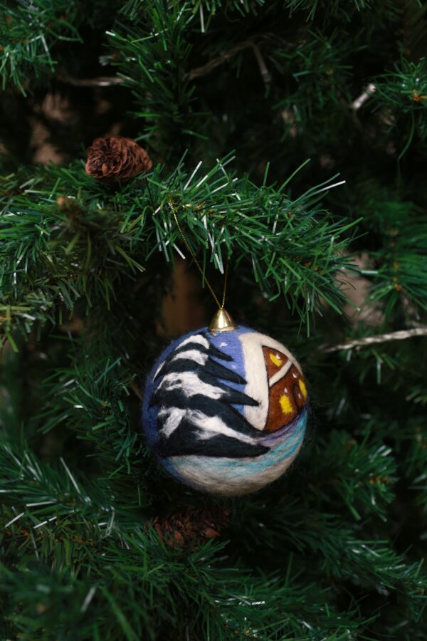 ნაძვის ხის სათამაშო - "Sofi's Felt Art"