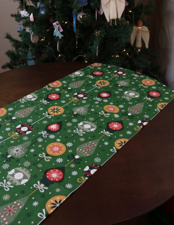 საახალწლო რანერი, მწვანე