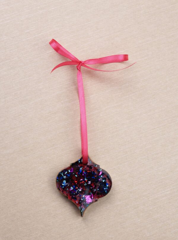 ნაძვის ხის სათამაშო - "BO EPOXY • ბო ეპოქსი"