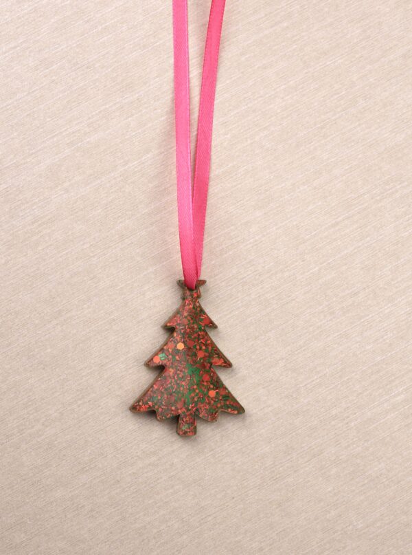 ნაძვის ხის სათამაშო - "BO EPOXY • ბო ეპოქსი"