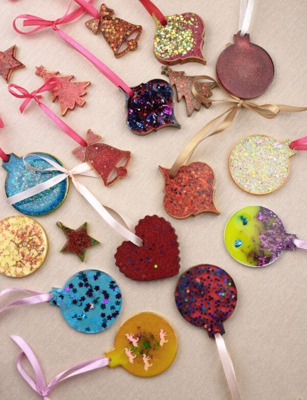 ნაძვის ხის სათამაშო, მრგვალი - "BO EPOXY • ბო ეპოქსი"