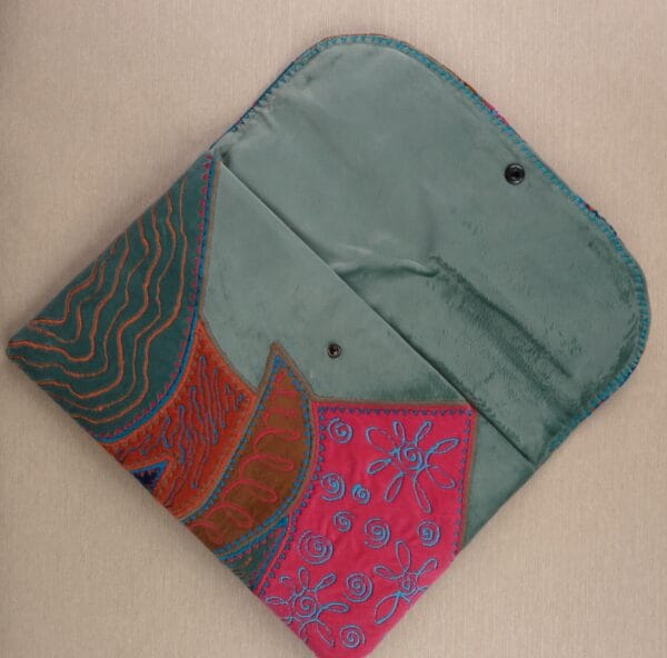 ლეპტოპის ჩანთა - "მალათი • Malaty"