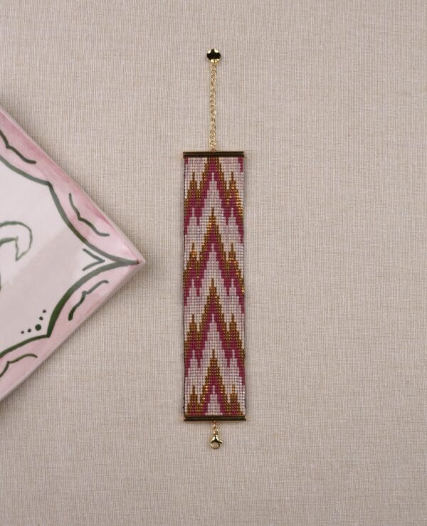 სამაჯური ვარდისფერი დეტალებით - "Marblue • მარბლუ"