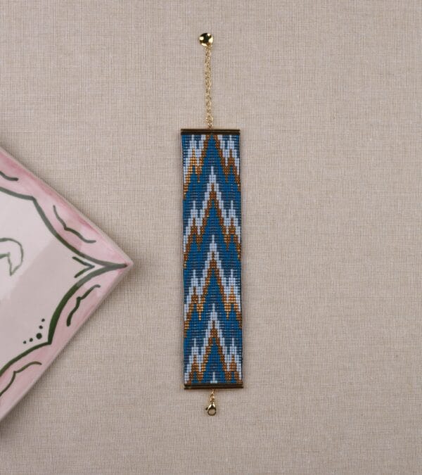 სამაჯური ცისფერი დეტალებით - "Marblue • მარბლუ"