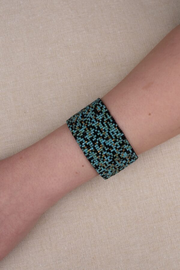 სამაჯური მწვანე და ლურჯი დეტალებით - "Marblue • მარბლუ"