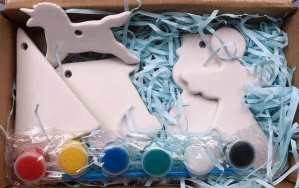 საახალწლო კერამიკის სათამაშოების მოსახატი ნაკრები - "Nari Ceramics • ნარი კერამიქს"