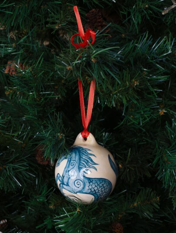 ნაძვის ხის კერამიკის სათამაშო, ლურჯი ცხენი - "Nari Ceramics • ნარი კერამიქს"