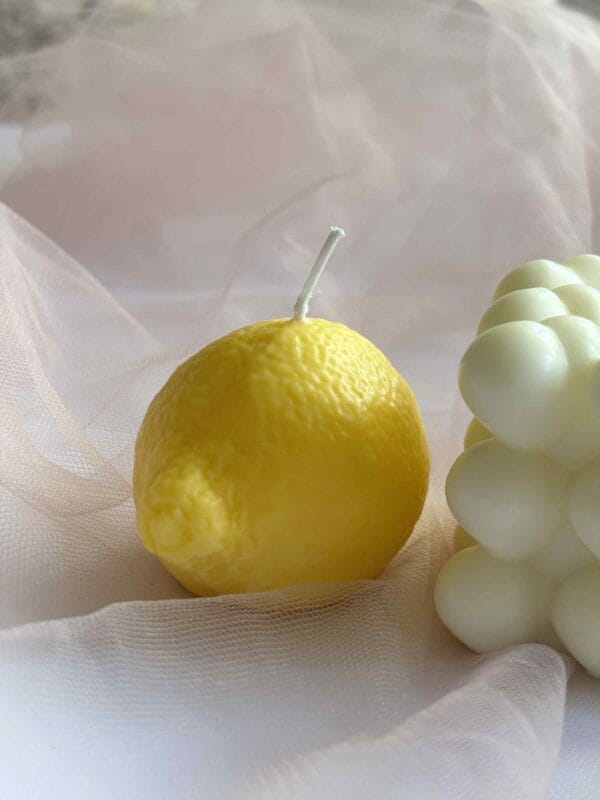 ლიმონის ფორმის სურნელოვანი სანთელი - "Cozy • ქოზი"