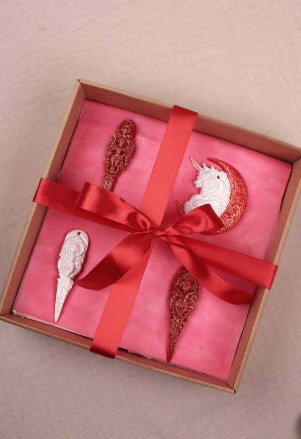 ნაძვის ხის სათამაშოების ნაკრები - "Fey Ceramic Studio • ფეი კერამიკ სტუდიო"