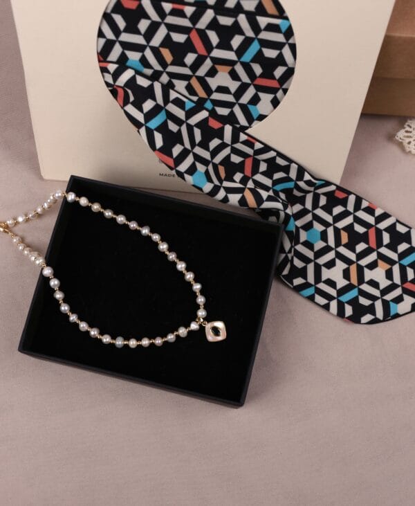 სასაჩუქრე ნაკრები ქალისთვის