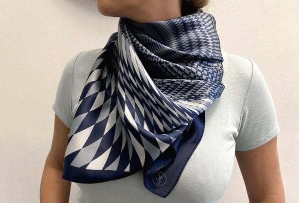 შარფი, ლურჯი (საშუალო) - "Saini • საინი"