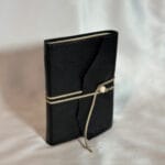 წიგნაკი ტყავის ყდითა და პიქტოგრამებით - "Tsignako • წიგნაკო"