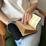 წიგნაკი ტყავის ყდითა და პიქტოგრამებით - "Tsignako • წიგნაკო"