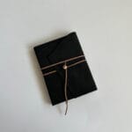 წიგნაკი ტყავის ყდითა და პიქტოგრამებით - "Tsignako • წიგნაკო"