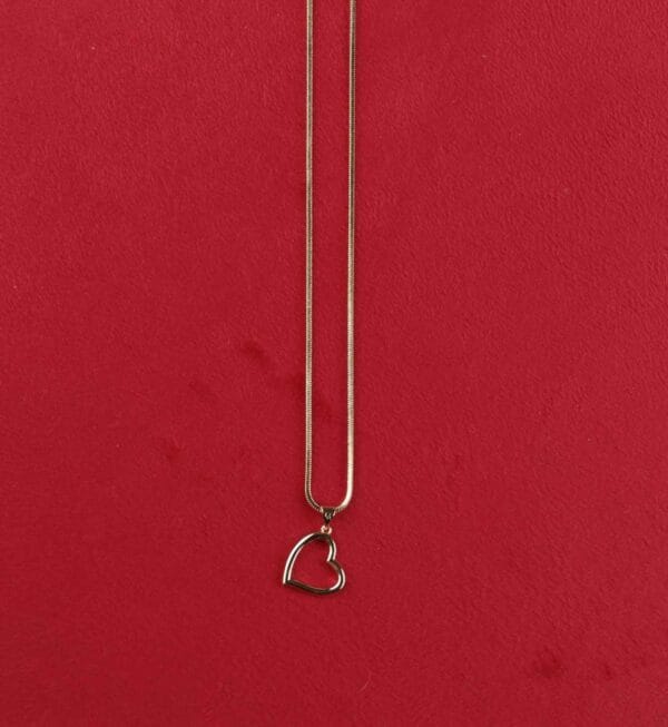 ყელსაბამი, გული - "MON JEWERLY • მონ ჯუელრი"