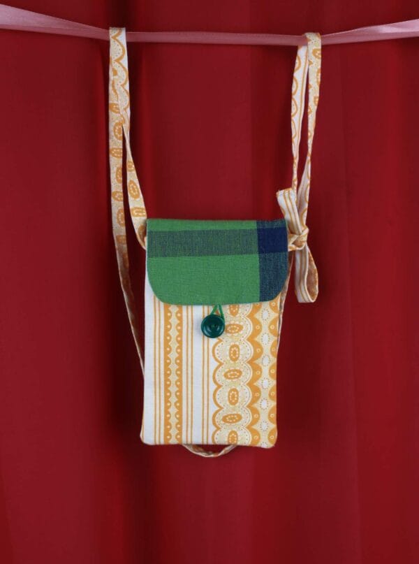 სამგზავრო მინი ჩანთა - "ფეიქარი • Peikari"