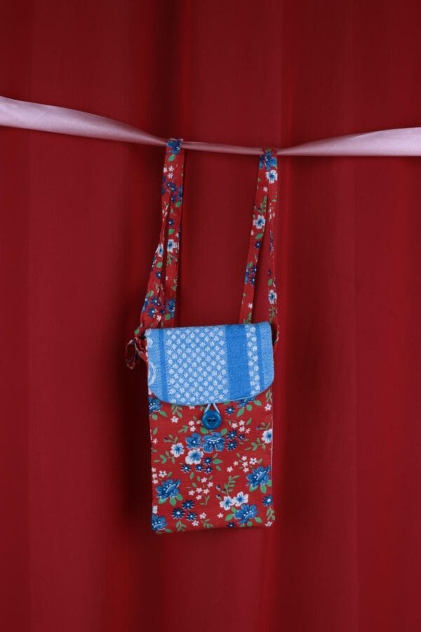 სამგზავრო მინი ჩანთა - "ფეიქარი • Peikari"